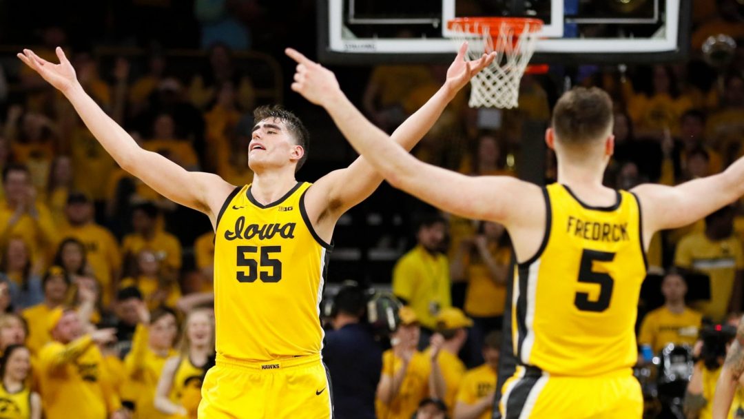 19 Illinois vs 18 Iowa Picks, Predictions, & Analysis College